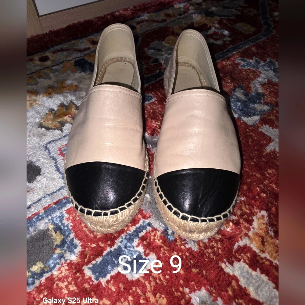Espadrilles Beige With Black Captoe